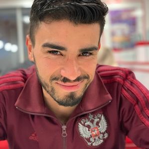 Meet your Posher, Aaron